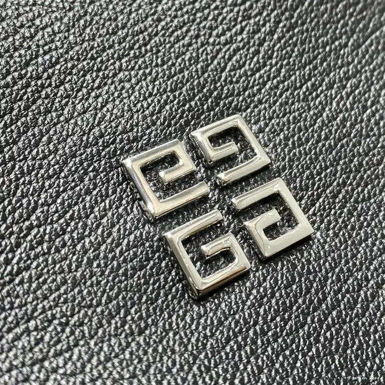 Fashion Reps Bag Givenchy 2209SW0043 0522